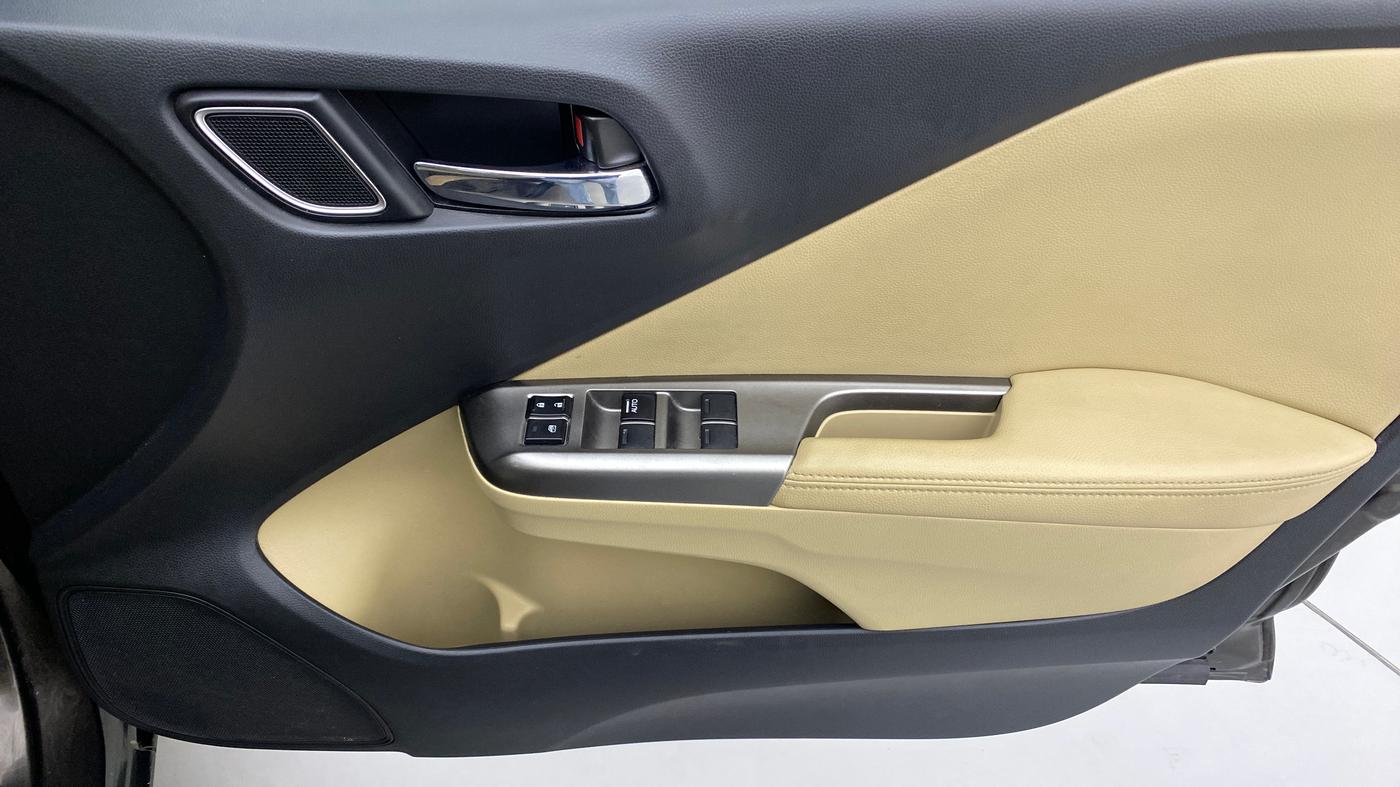 2018 Honda City VX CVT PETROL, Petrol, Automatic, 71,455 km, Driver Side Door Panels Control