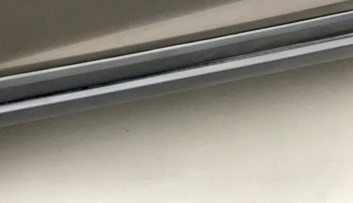 2021 Honda WR-V 1.2L I-VTEC VX MT, Petrol, Manual, 38,763 km, Left running board - Minor scratches