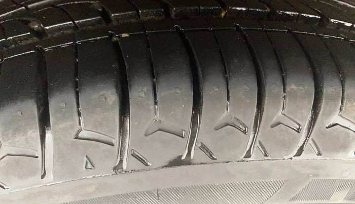 2019 Hyundai Grand i10 SPORTZ AT 1.2 KAPPA VTVT, Petrol, Automatic, 92,544 km, Right Rear Tyre Tread