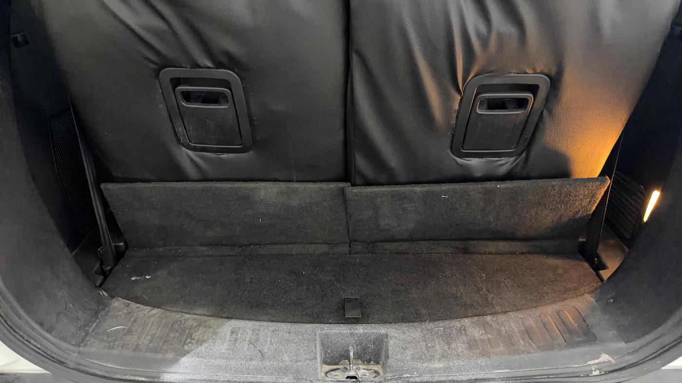 2022 Tata Safari XT PLUS, Diesel, Manual, 94,541 km, Boot Inside