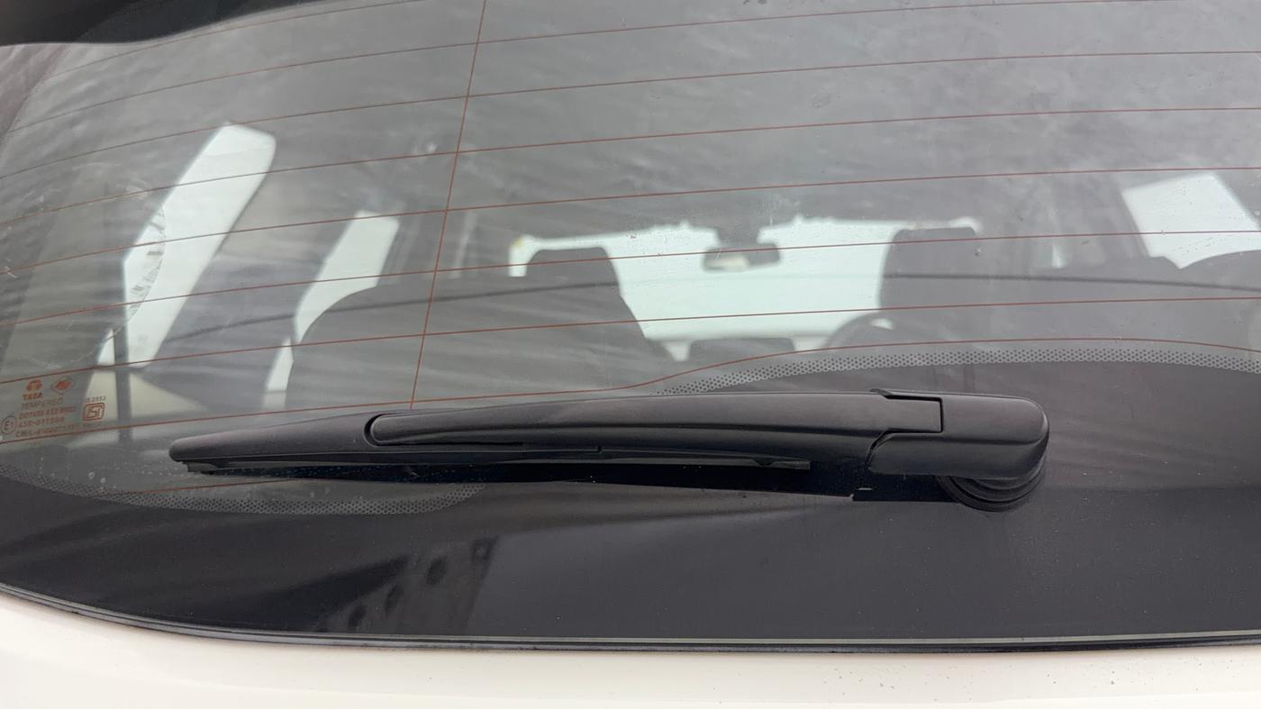 2022 Tata Safari XT PLUS, Diesel, Manual, 94,541 km, Rear Wiper