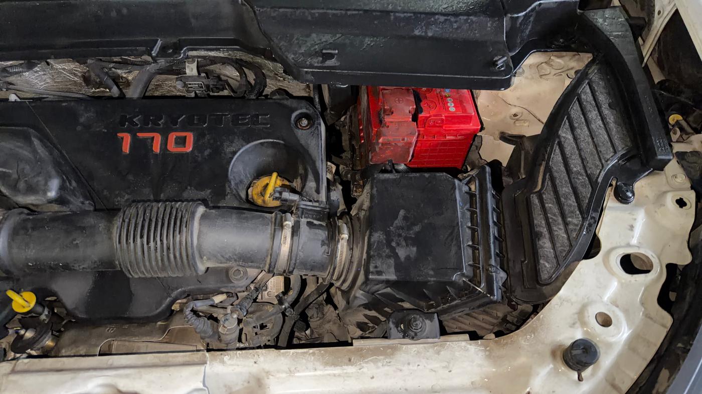 2022 Tata Safari XT PLUS, Diesel, Manual, 94,541 km, Engine View - Left