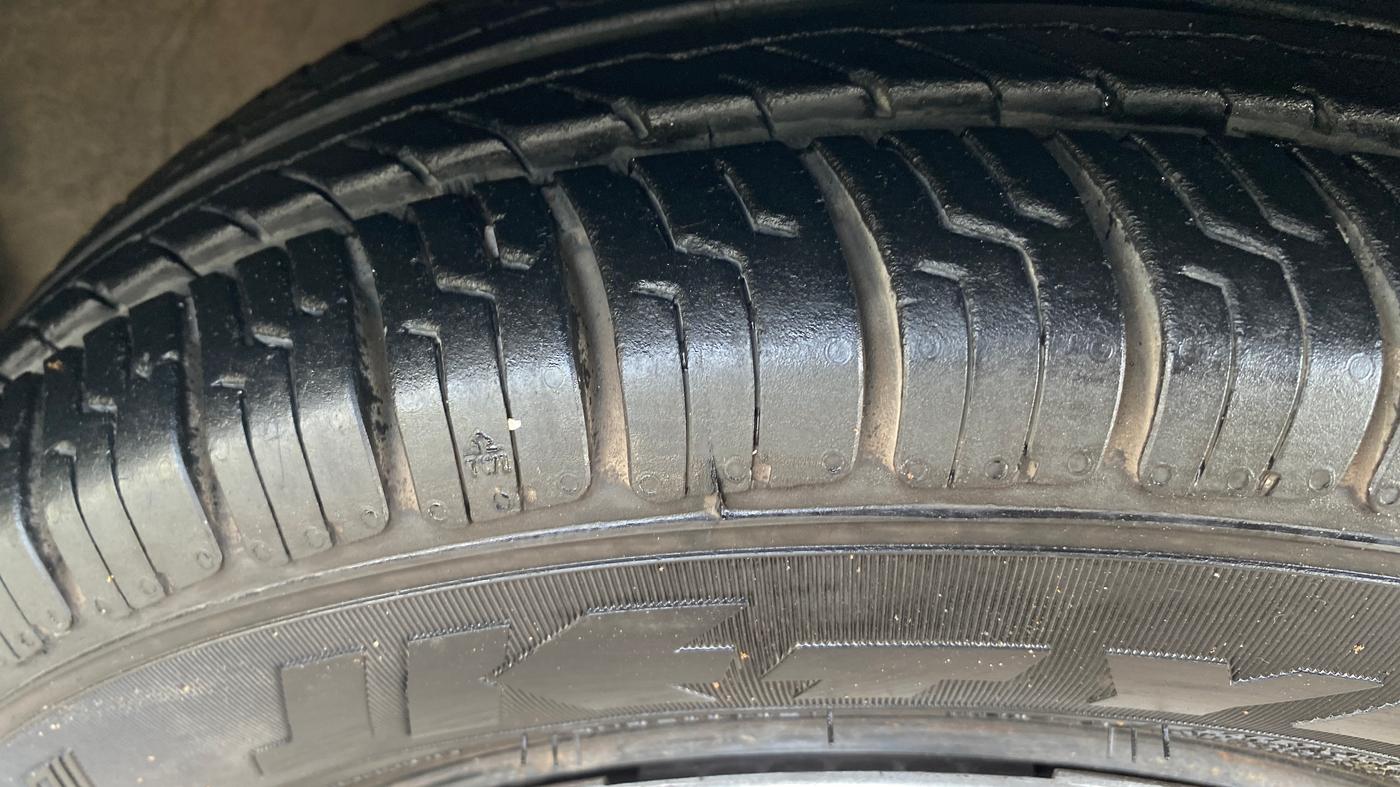 2018 Datsun Redi Go T(O) 1.0 AMT, Petrol, Automatic, 35,150 km, Right Front Tyre Tread