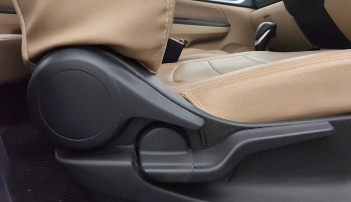 2022 Honda Amaze 1.2L I-VTEC VX CVT, Petrol, Automatic, 23,592 km, Driver Side Adjustment Panel