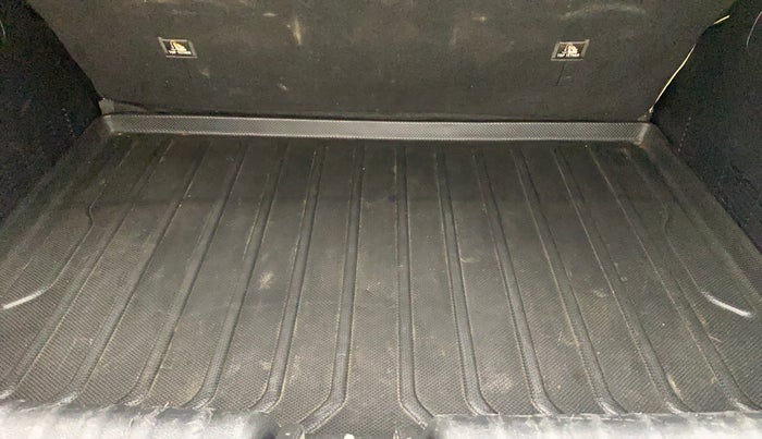 2021 KIA SONET HTX 1.0 IMT, Petrol, Manual, 38,298 km, Boot Inside