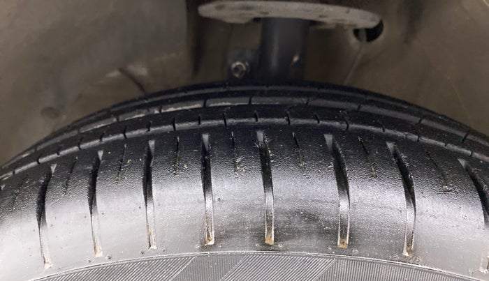 2021 Maruti Swift ZXI AMT, Petrol, Automatic, 14,575 km, Left Front Tyre Tread