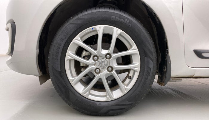 2021 Maruti Swift ZXI AMT, Petrol, Automatic, 14,575 km, Left Front Wheel