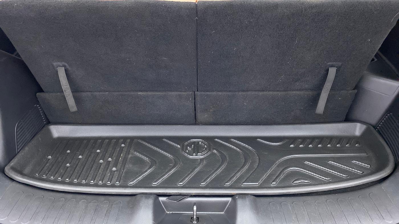 2020 MG HECTOR PLUS SHARP DCT, Petrol, Automatic, 11,428 km, Boot Inside