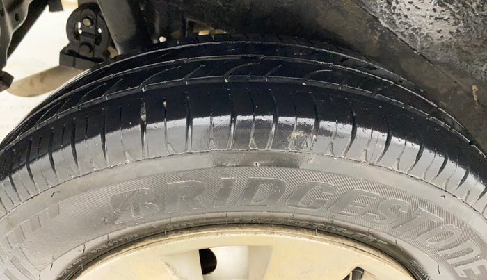2014 Maruti Wagon R 1.0 LXI, Petrol, Manual, 34,703 km, Right Rear Tyre Tread