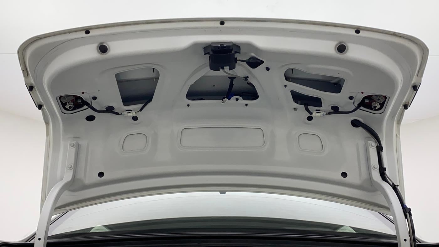 2018 Hyundai Xcent SX 1.2, Petrol, Manual, 60,415 km, Boot Door Open