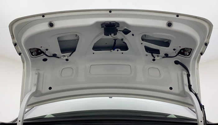 2018 Hyundai Xcent SX 1.2, Petrol, Manual, 60,415 km, Boot Door Open