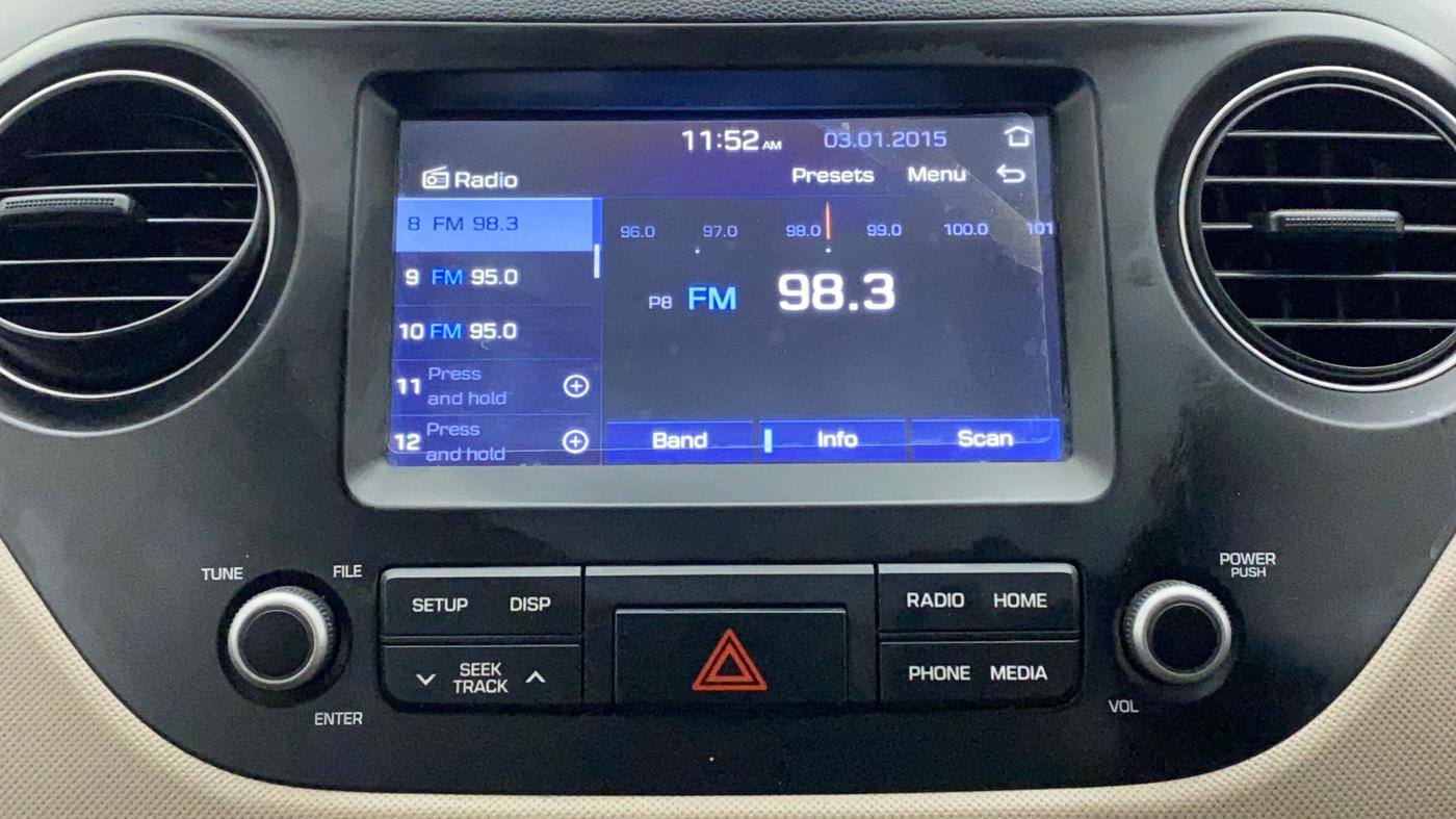 2018 Hyundai Xcent SX 1.2, Petrol, Manual, 60,415 km, Infotainment System