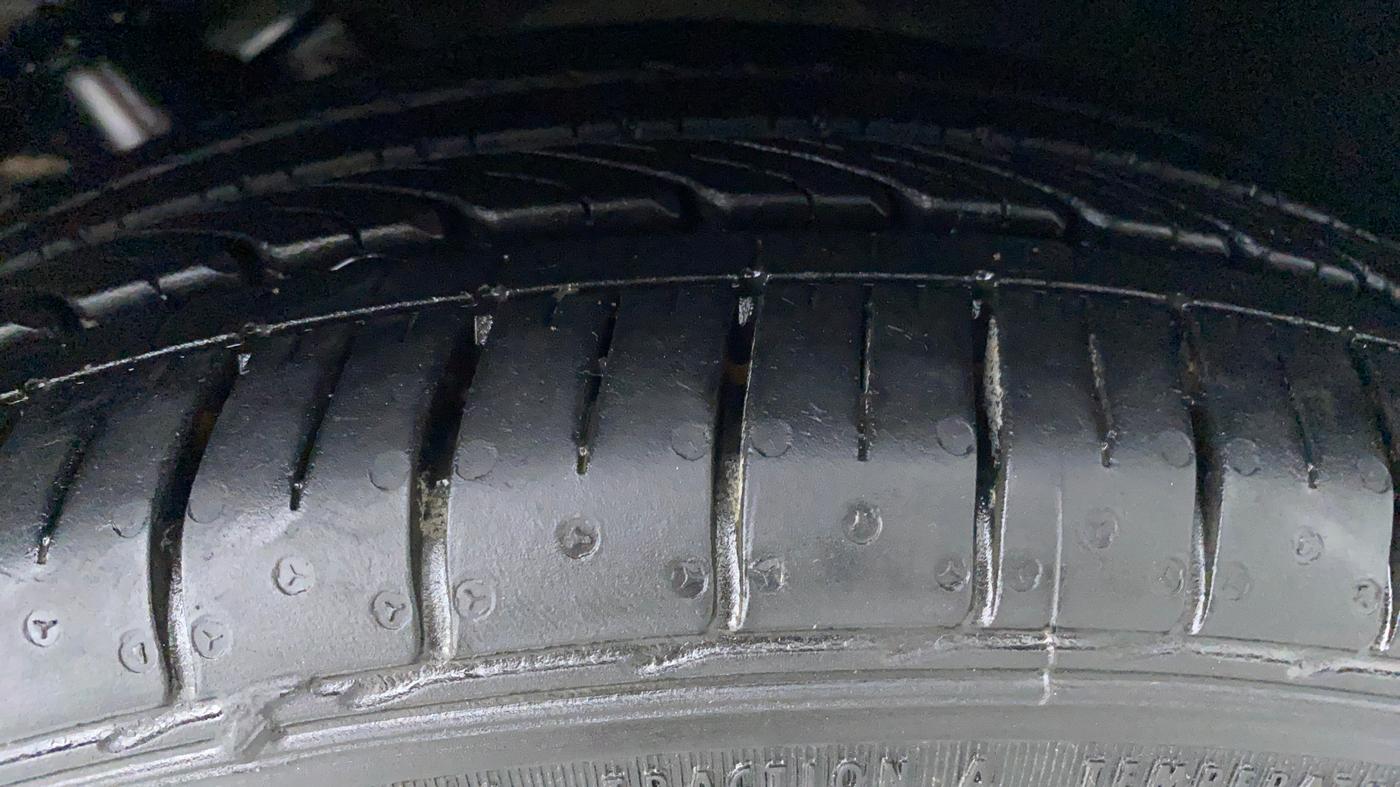 2020 Volkswagen Polo GT TSI AT 1.0, Petrol, Automatic, 3,359 km, Right Front Tyre Tread