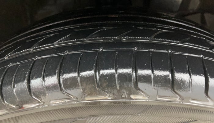 2019 Honda Amaze 1.2L I-VTEC S, CNG, Manual, 62,282 km, Right Front Tyre Tread