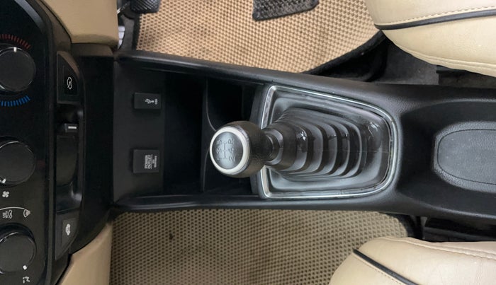 2019 Honda Amaze 1.2L I-VTEC S, CNG, Manual, 62,282 km, Gear Lever