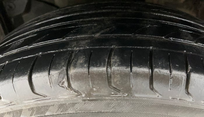 2019 Honda Amaze 1.2L I-VTEC S, CNG, Manual, 62,282 km, Left Front Tyre Tread