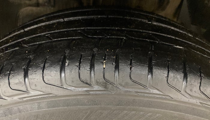 2020 Tata NEXON XM PETROL, Petrol, Manual, 41,269 km, Left Front Tyre Tread