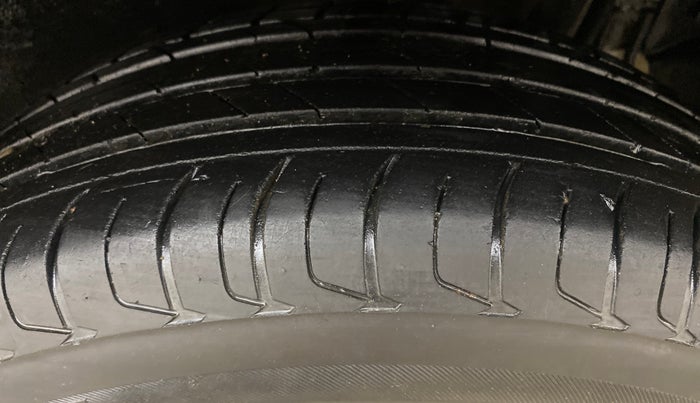 2020 Tata NEXON XM PETROL, Petrol, Manual, 41,269 km, Left Rear Tyre Tread