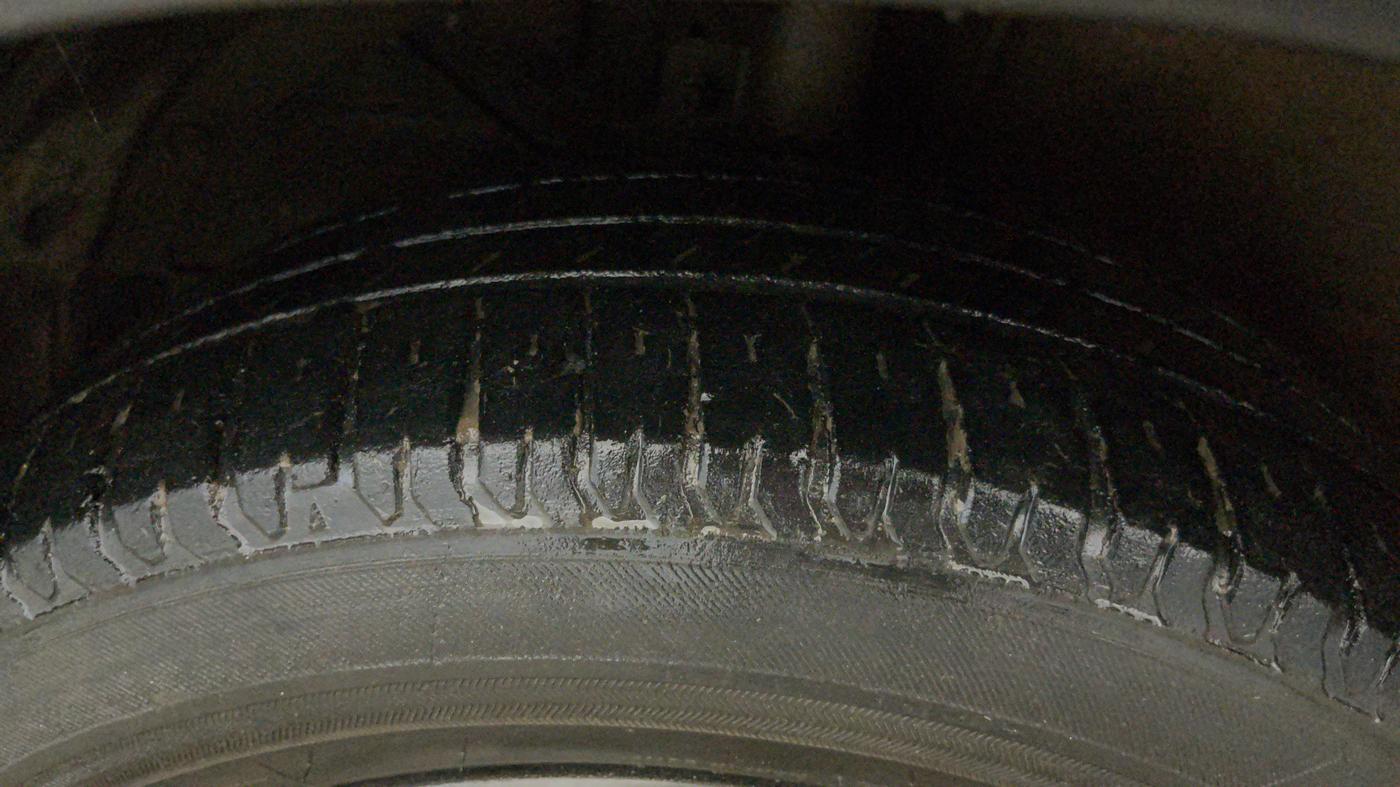 2022 Maruti XL6 ALPHA AT, Petrol, Automatic, 63,917 km, Left Front Tyre Tread