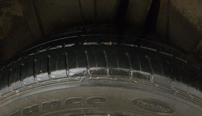 2022 Maruti XL6 ALPHA AT, Petrol, Automatic, 63,852 km, Left Rear Tyre Tread