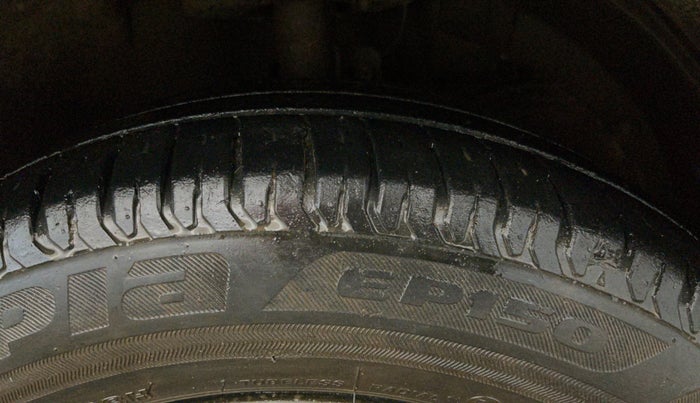 2022 Maruti XL6 ALPHA AT, Petrol, Automatic, 63,852 km, Right Front Tyre Tread