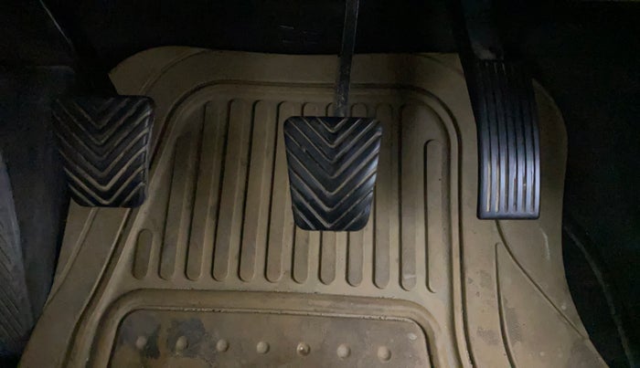 2015 Hyundai Verna FLUIDIC 4S 1.6 VTVT SX, Petrol, Manual, 29,260 km, Pedals