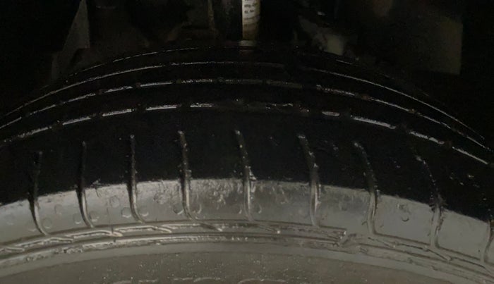 2019 Tata NEXON XM PETROL, Petrol, Manual, 62,158 km, Right Front Tyre Tread
