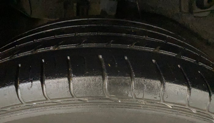 2019 Tata NEXON XM PETROL, Petrol, Manual, 62,158 km, Right Rear Tyre Tread