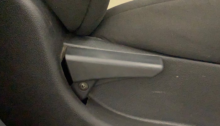 2019 Tata NEXON XM PETROL, Petrol, Manual, 62,158 km, Driver Side Adjustment Panel