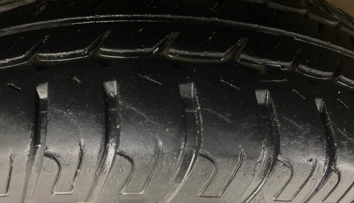 2017 Maruti Wagon R 1.0 VXI (O) AMT, Petrol, Automatic, 19,294 km, Left Front Tyre Tread