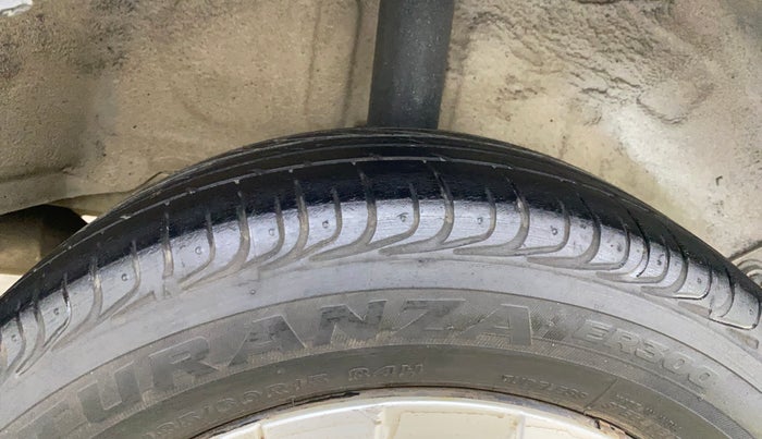 2018 Toyota Etios V PLATINUM, Petrol, Manual, 60,242 km, Right Rear Tyre Tread