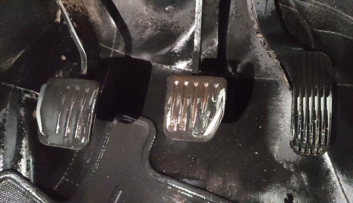 2022 Tata Harrier XZ PLUS 2.0L, Diesel, Manual, 97,048 km, Pedals