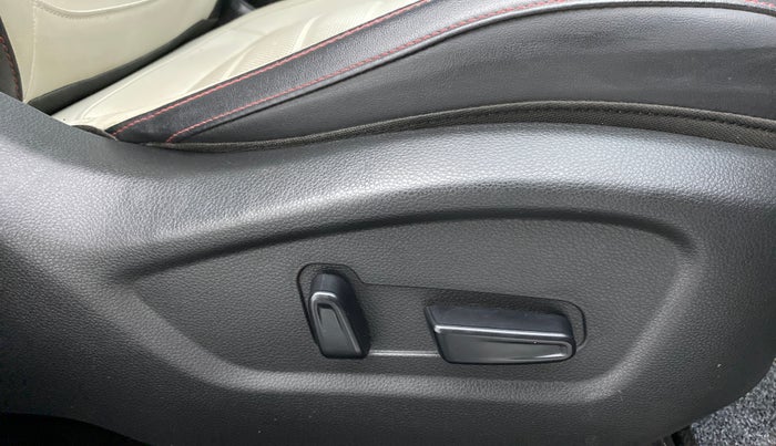2020 KIA SELTOS 1.5 GTX+ AT, Diesel, Automatic, 27,484 km, Driver Side Adjustment Panel