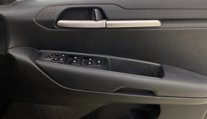 2020 KIA SONET HTK PLUS 1.2, Petrol, Manual, 94,012 km, Driver Side Door Panels Control