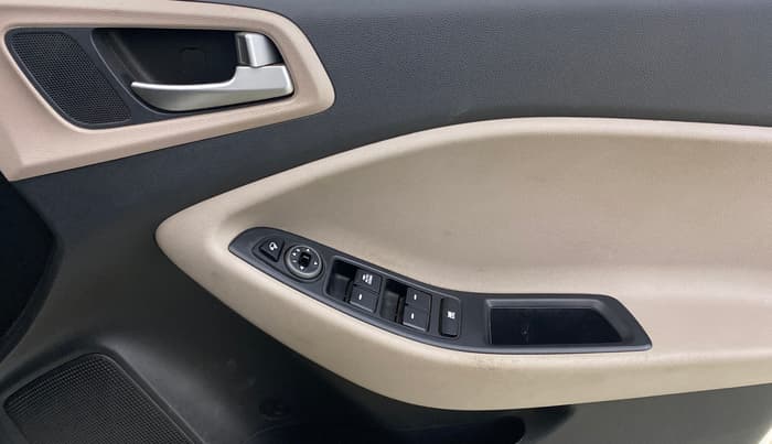 2019 Hyundai Elite i20 SPORTZ PLUS  1.2 CVT, Petrol, Automatic, 25,846 km, Driver Side Door Panels Control