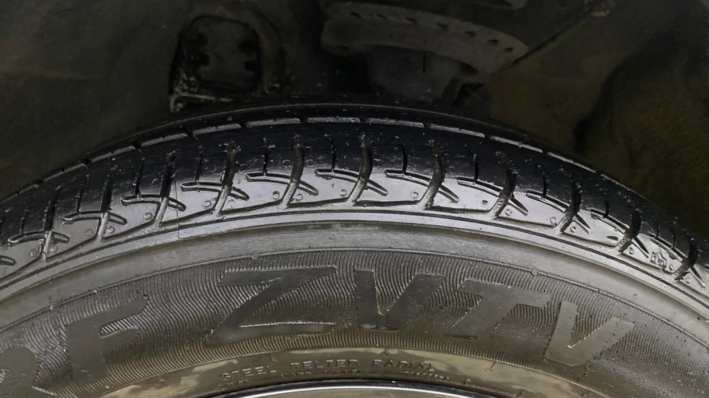 2019 Hyundai Elite i20 SPORTZ PLUS  1.2 CVT, Petrol, Automatic, 25,846 km, Left Front Tyre Tread