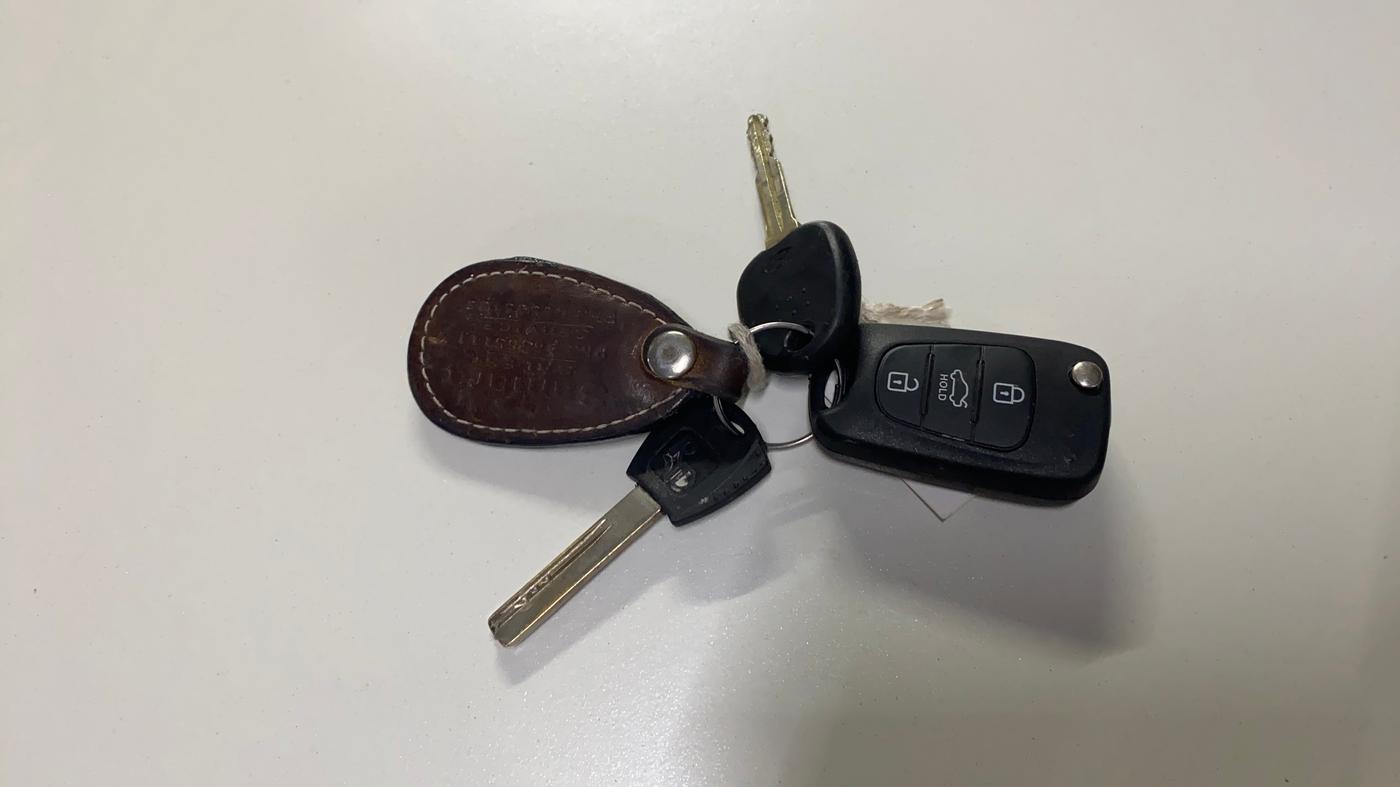 2014 Hyundai i10 SPORTZ 1.1, Petrol, Manual, 55,951 km, Key Close Up