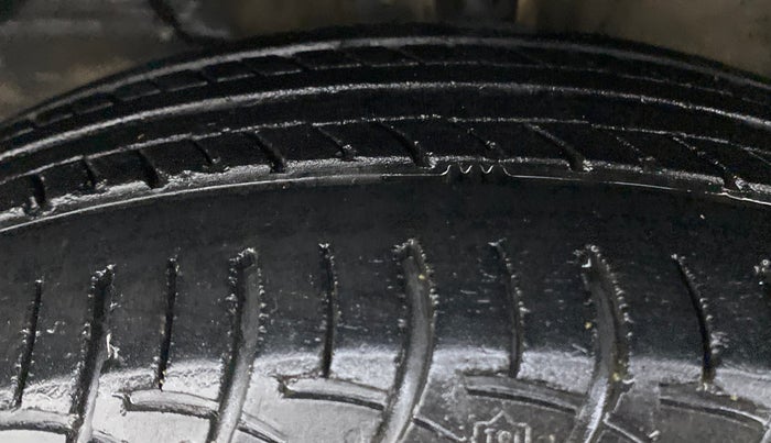 2019 Maruti Baleno DELTA PETROL 1.2, CNG, Manual, 68,160 km, Left Front Tyre Tread