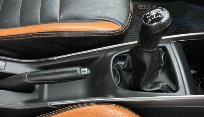 2019 Maruti Baleno DELTA PETROL 1.2, CNG, Manual, 68,160 km, Gear Lever