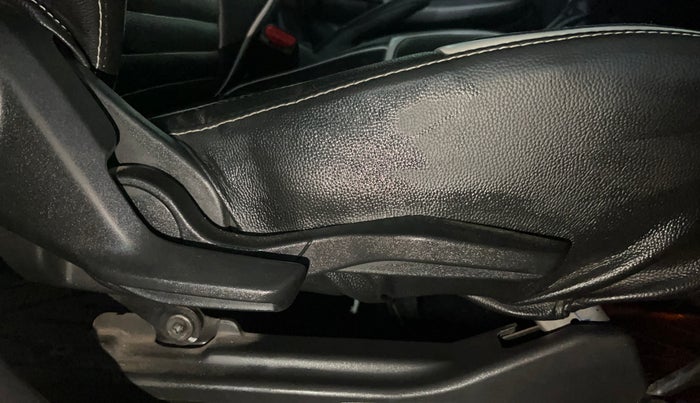 2021 Maruti Baleno ALPHA CVT PETROL 1.2, Petrol, Automatic, 38,092 km, Driver Side Adjustment Panel