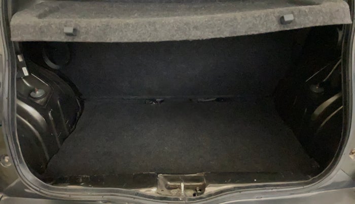 2017 Renault Kwid RXT 1.0 AMT (O), Petrol, Automatic, 59,126 km, Boot Inside