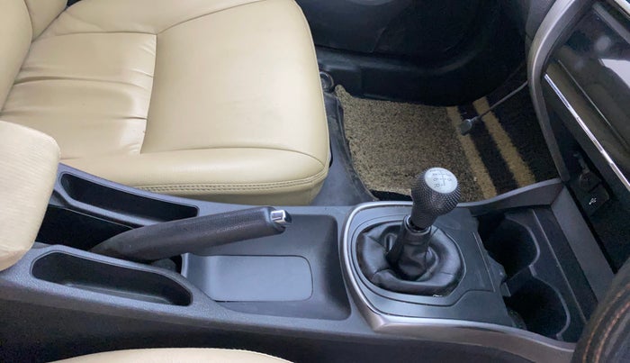 2015 Honda City 1.5L I-DTEC SV, Diesel, Manual, 1,36,584 km, Gear Lever