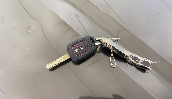 2015 Honda City 1.5L I-DTEC SV, Diesel, Manual, 1,36,584 km, Key Close Up