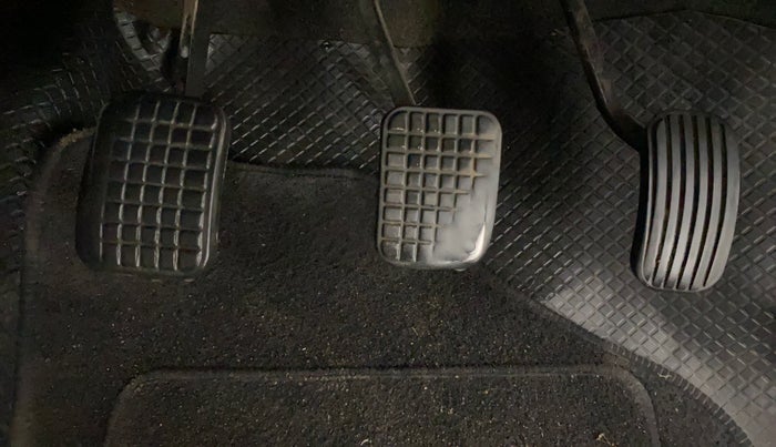 2017 Tata Tiago XT PETROL, Petrol, Manual, 88,698 km, Pedals