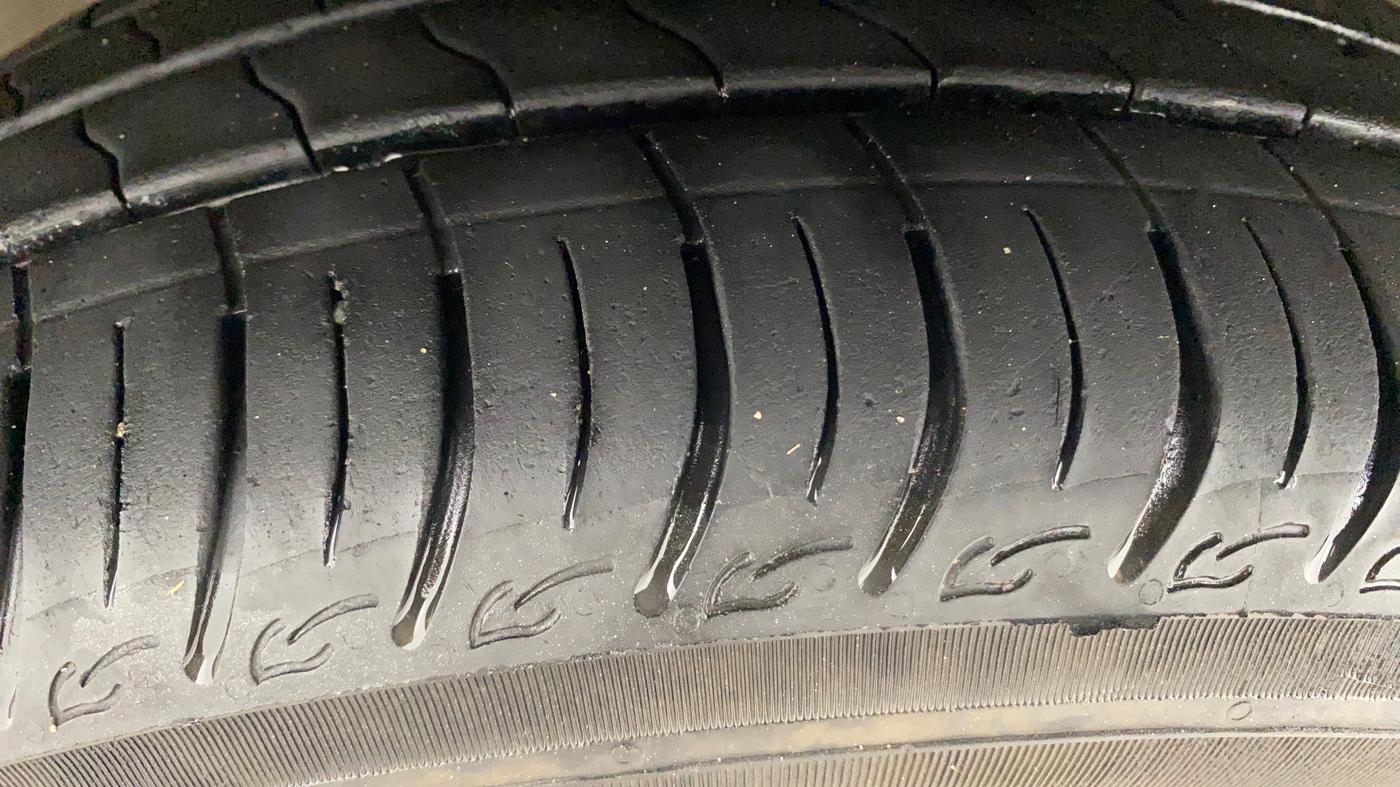 2017 Tata Tiago XT PETROL, Petrol, Manual, 88,698 km, Left Front Tyre Tread