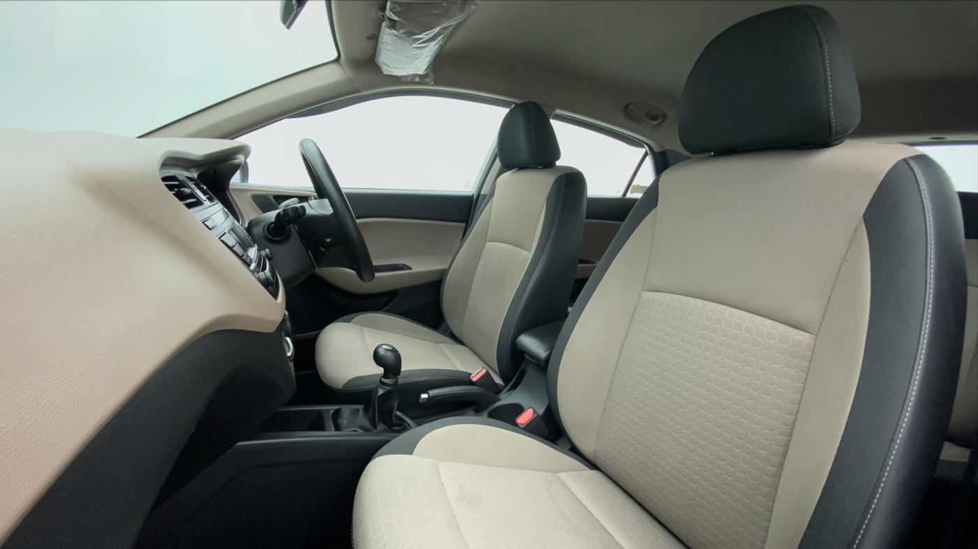 2016 Hyundai Elite i20 MAGNA 1.2, Petrol, Manual, 36,669 km, Right Side Front Door Cabin