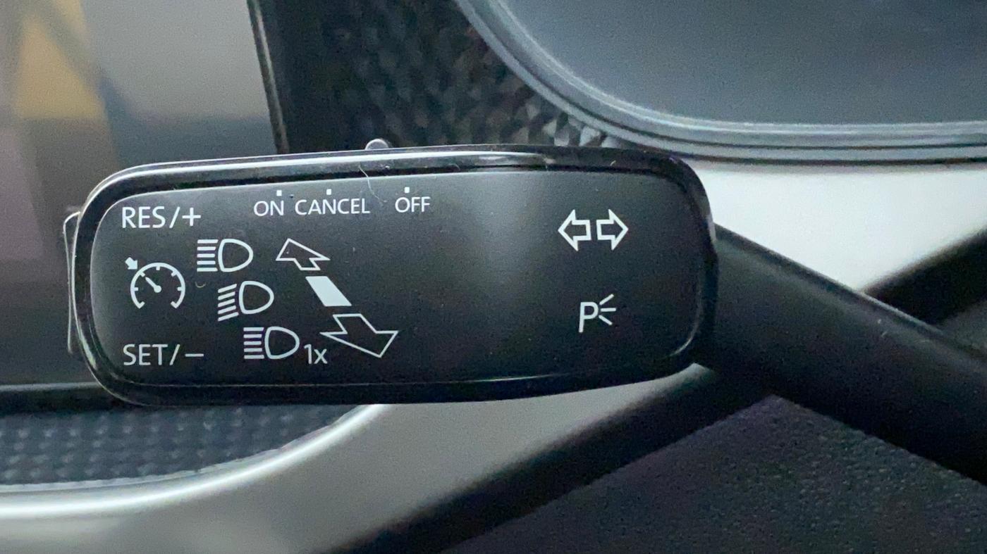 2021 Skoda KUSHAQ AMBITION 1.0L TSI AT, Petrol, Automatic, 44,075 km, Adaptive Cruise Control