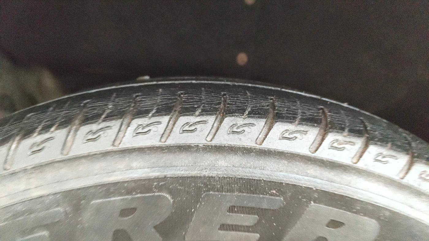2019 Mahindra MARAZZO M2 7STR, Diesel, Manual, 80,816 km, Right Rear Tyre Tread