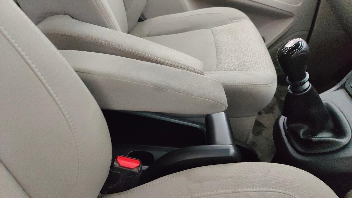 2019 Mahindra MARAZZO M2 7STR, Diesel, Manual, 80,816 km, Gear Lever