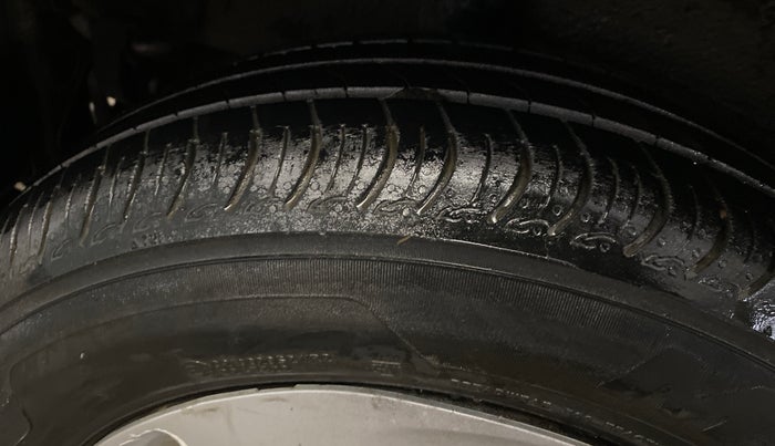 2017 Maruti Celerio VXI, Petrol, Manual, 40,084 km, Right Rear Tyre Tread